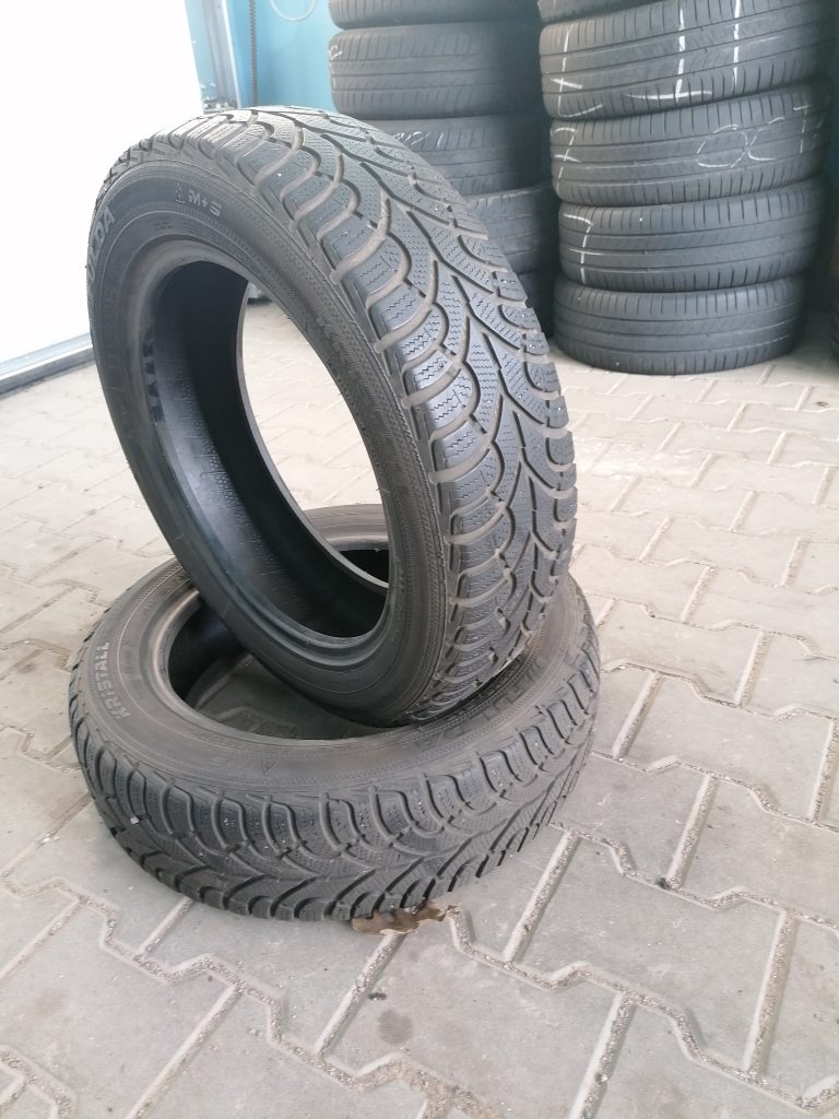 R15 165/65 81T Montero2 4-5mm 2ks cena za kus 250,-